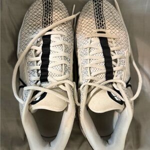 Nike White and Black Mesh Basketball Shoes No box